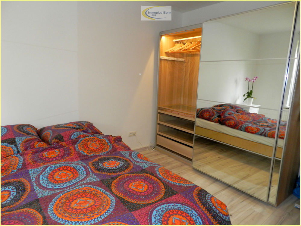 Top renovierte voll möblierte 3 Zimmerwohnung mit Parkplatz und Garten (Mitbenutzung) in zentraler Lage - Photo 3