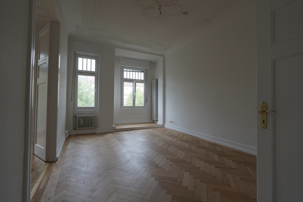 Wiesbaden-Rheingauviertel! Komplett sanierte 3-ZKB Stilaltbauwohnung mit Winterg ... - Foto 4