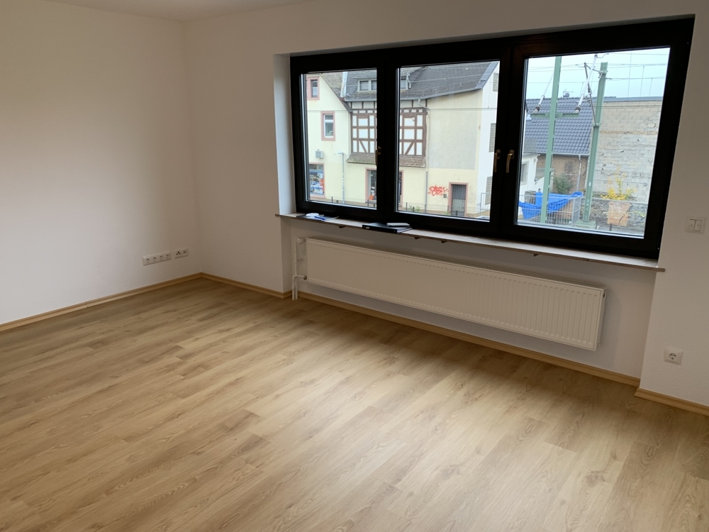 ***LAMBERT&STRELOW***3 ZKB Mietwohnung mit sep. Freisitz (Mitbenutzung) in Bahnn ... - Foto 3