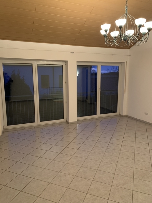 Außergewöhnliche schöne 2 Zimmer auf 2 Etagen (EG + 1. OG) mit Terrasse - Photo 1