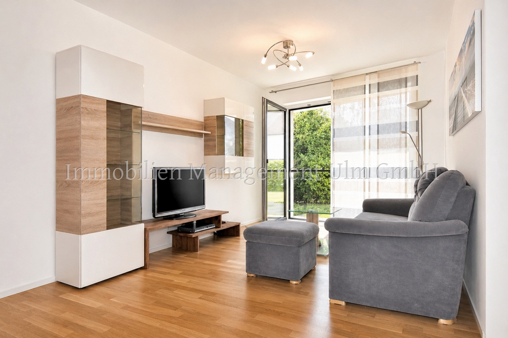 Moderne 2-Zimmer Wohnung mit Terrasse und Tiefgaragenstellplatz in Vöhringen! - Photo 1