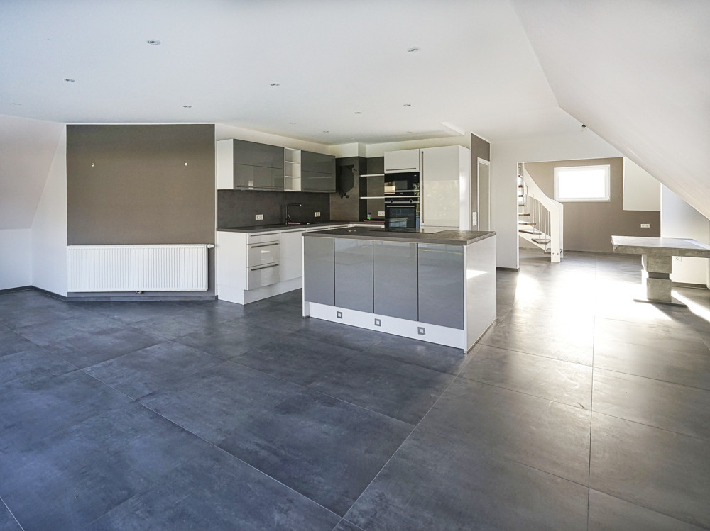 Maisonettwohnung in Bruchhausen! Moderne Ausstattung - mit Top-Einbauküche. - Foto 2
