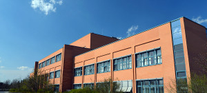 Modernes Farbrikgebäude
