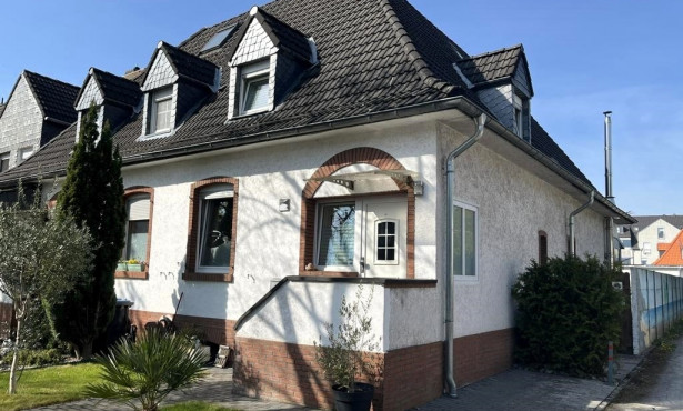 Selektive 6e7f7169-184a-4e86-962d-51f9598d3217 Referenzobjekte Selektive 6e7f7169-184a-4e86-962d-51f9598d3217 Referenzobjekte