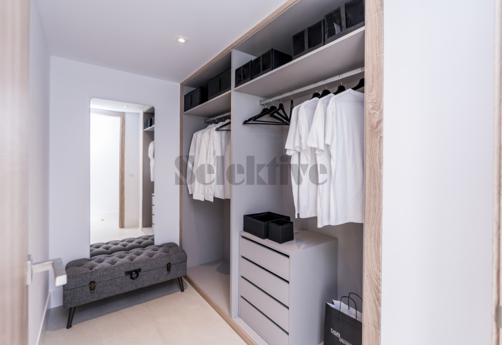 Selektive 380f2486-5fbf-496d-bda0-699efdfa3eb1 Details  
