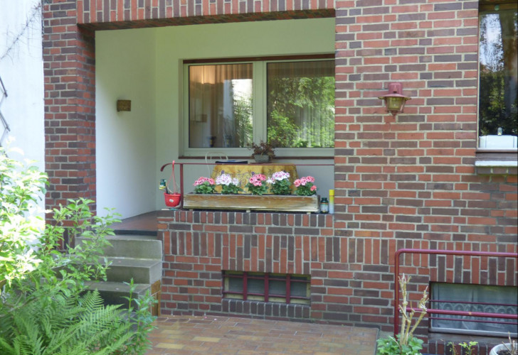 Selektive 79ef9ad5-5a85-4187-9dde-c0811af772a4 Details  