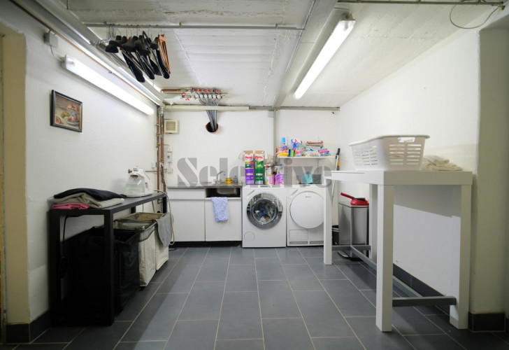 Selektive 2a1d59bd-b1be-4da6-aa9d-0394131ec935 Details  