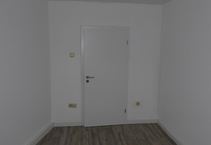 Selektive 6fb00b3f-64d2-4f6e-8933-20486e49f147 Details  