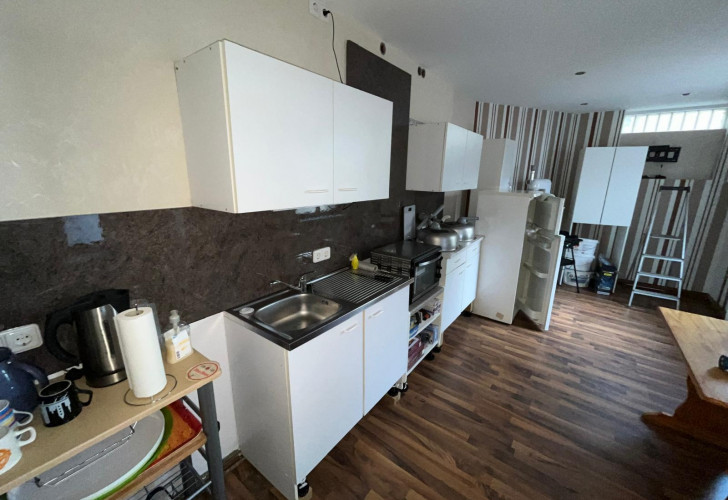 Selektive 8690f1e3-2f2a-4d54-a1c1-692b876fab0c Details  