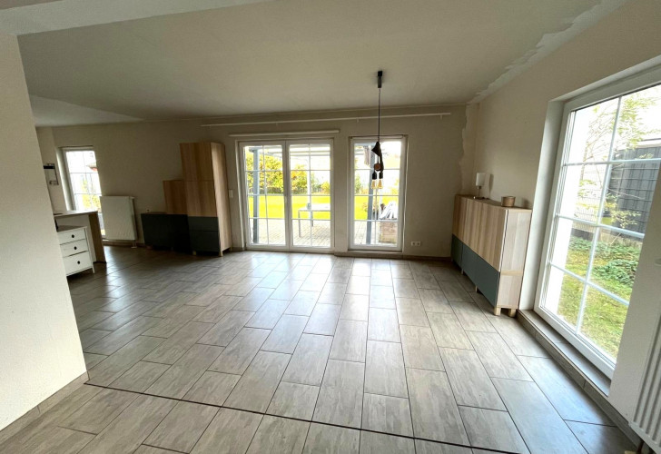 Selektive 70b1e1a6-4ded-4bb5-b9a3-7e912a772afc Details  