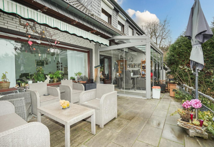 Selektive fec15e78-d791-45d0-bdd0-0714e1e2ba33 Details  