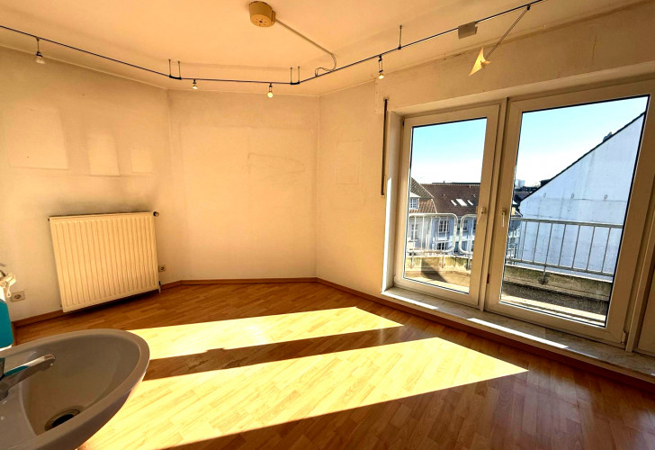 Selektive d7ab12ad-d26a-485c-8762-03bff8357ed1 Details  