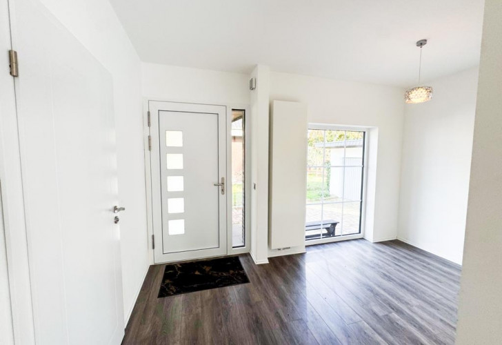 Selektive 0034942c-d605-45ac-bb08-a478752cbe3e Details  