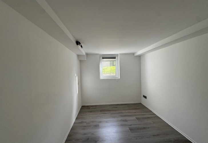 Selektive d3893834-0969-4d98-ad01-3600992639f9 Details  