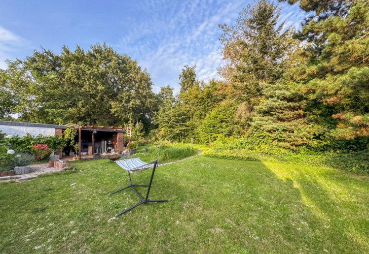 Selektive ece37b3d-83b8-43b5-abb9-385bb8b8ad39 Details  