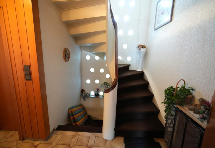 Selektive 0379f51e-e5b5-46f9-952c-d38ea914437c Details  