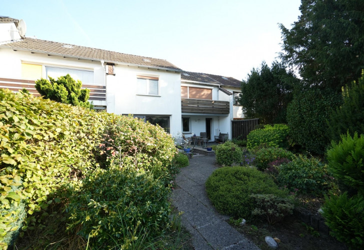 Selektive 14957bea-b130-4013-8bee-af396f566023 Details  