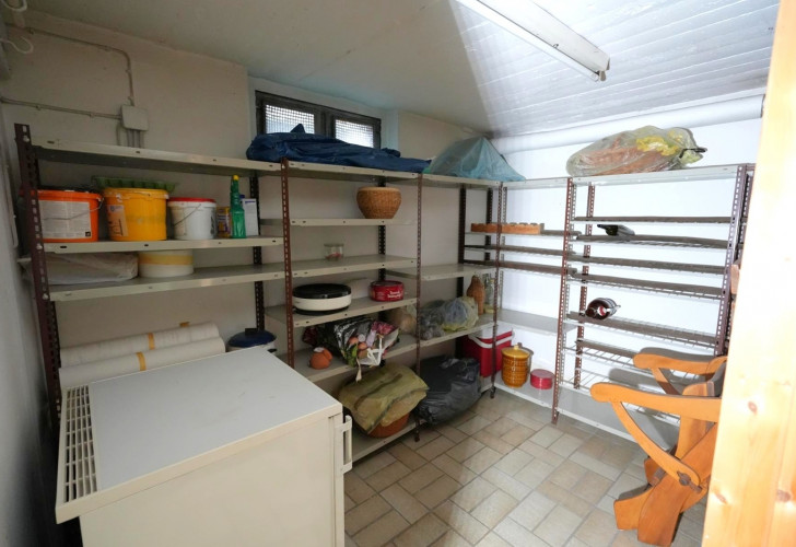 Selektive 99a87bed-0c89-4725-a185-fdfc18672ee1 Details  