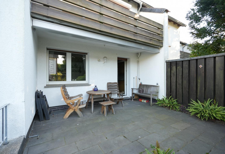 Selektive ef5723bf-c21c-49b2-8215-c87716ec5935 Details  