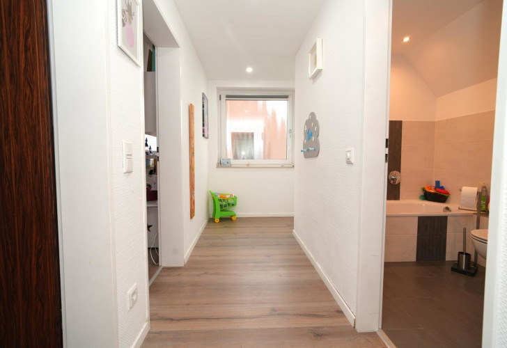 Selektive _323205 Details Selektive _323205 Details