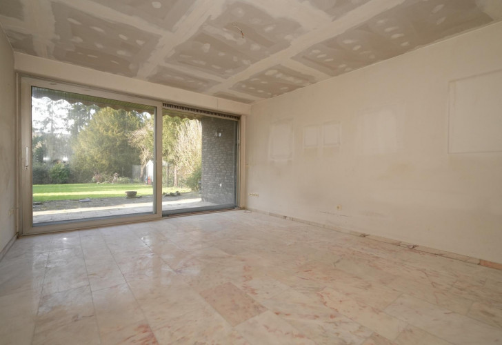 Selektive e45c4ee0-f626-4b59-8a6b-92117653d27e Details Selektive e45c4ee0-f626-4b59-8a6b-92117653d27e Details