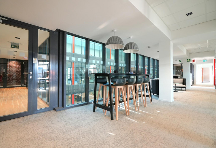 Selektive 84eadedf-b954-4f76-8b49-09b1f4fec53a Details  