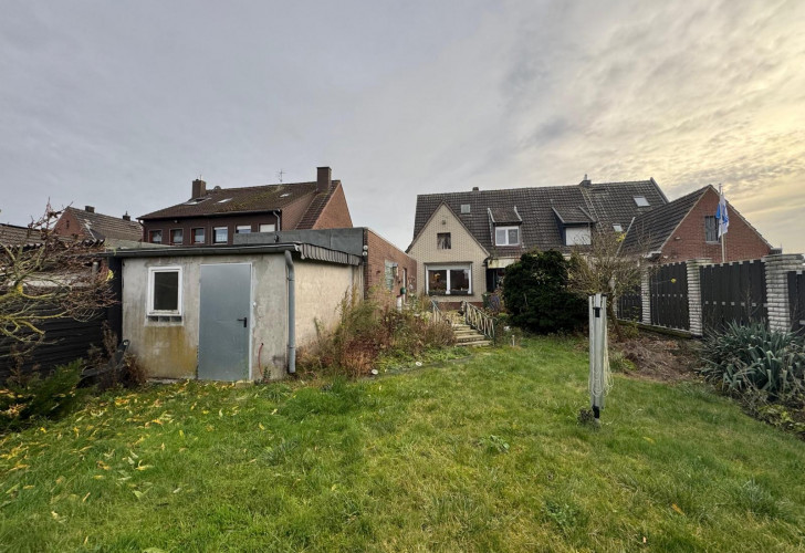 Selektive 1358d2c2-bcc1-42ba-8f86-02855432527e Details Selektive 1358d2c2-bcc1-42ba-8f86-02855432527e Details