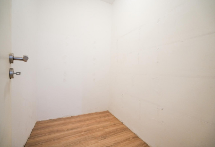 Selektive 30b80a66-c4c7-4bf5-b359-0d000223a1d7 Details  