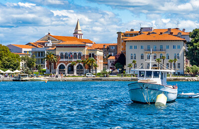 Häuser am Wasser in Istrien, Kroatien