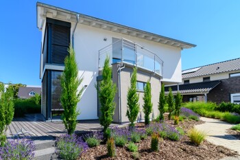 Einfamilienhaus mit Garten