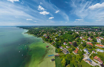 Blick von oben auf Schondorf am Ammersee