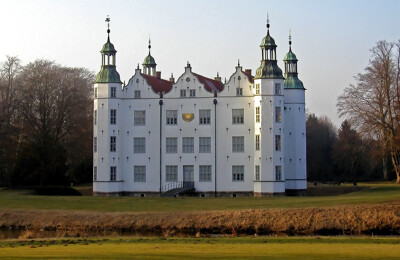 Schloss Ahrensburg im Kreis Stormarn