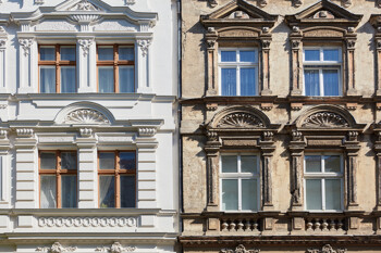 Vergleich zwischen alter und neuer Fassade nebeneinander