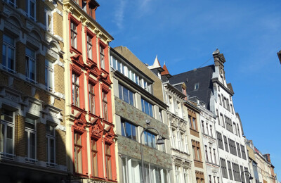 Bunte Altbauten im Kölner Severinsviertel