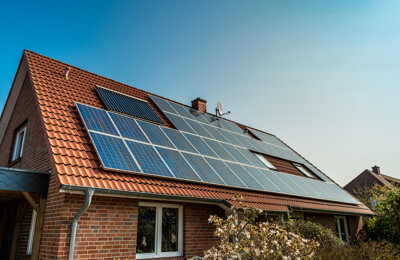 Solarpaneele auf dem Dach
