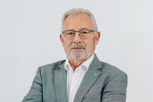 Hartmut Schneider