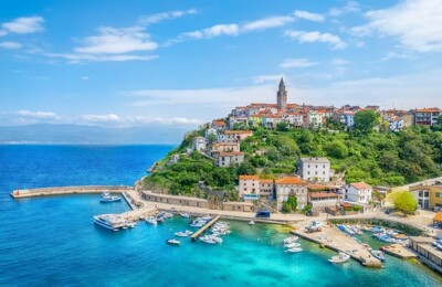Luftbild der Insel Krk in Kroatien