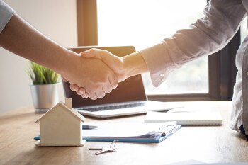 Erfolgreicher Immobilienverkauf mit einem Makler im Rems-Murr-Kreis