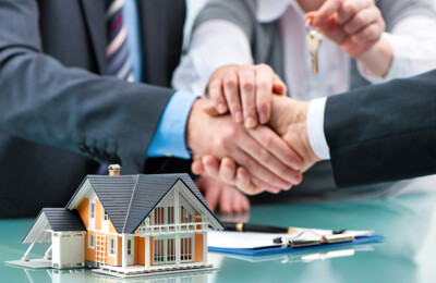 Handschlag Immobilienverkauf
