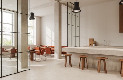 Modernes Büro mit Betonelementen