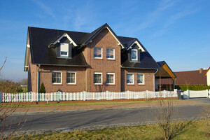 Einfamilienhaus mit Garage