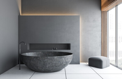 Modernes Badezimmer mit Badewanne und Ausblick