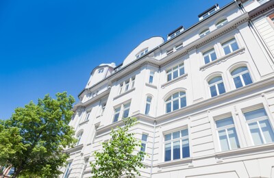 Hausfassade eines Altbaus