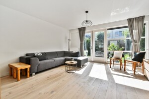 Helles Wohnzimmer
