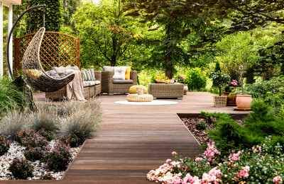 Schöne Terrasse im Garten