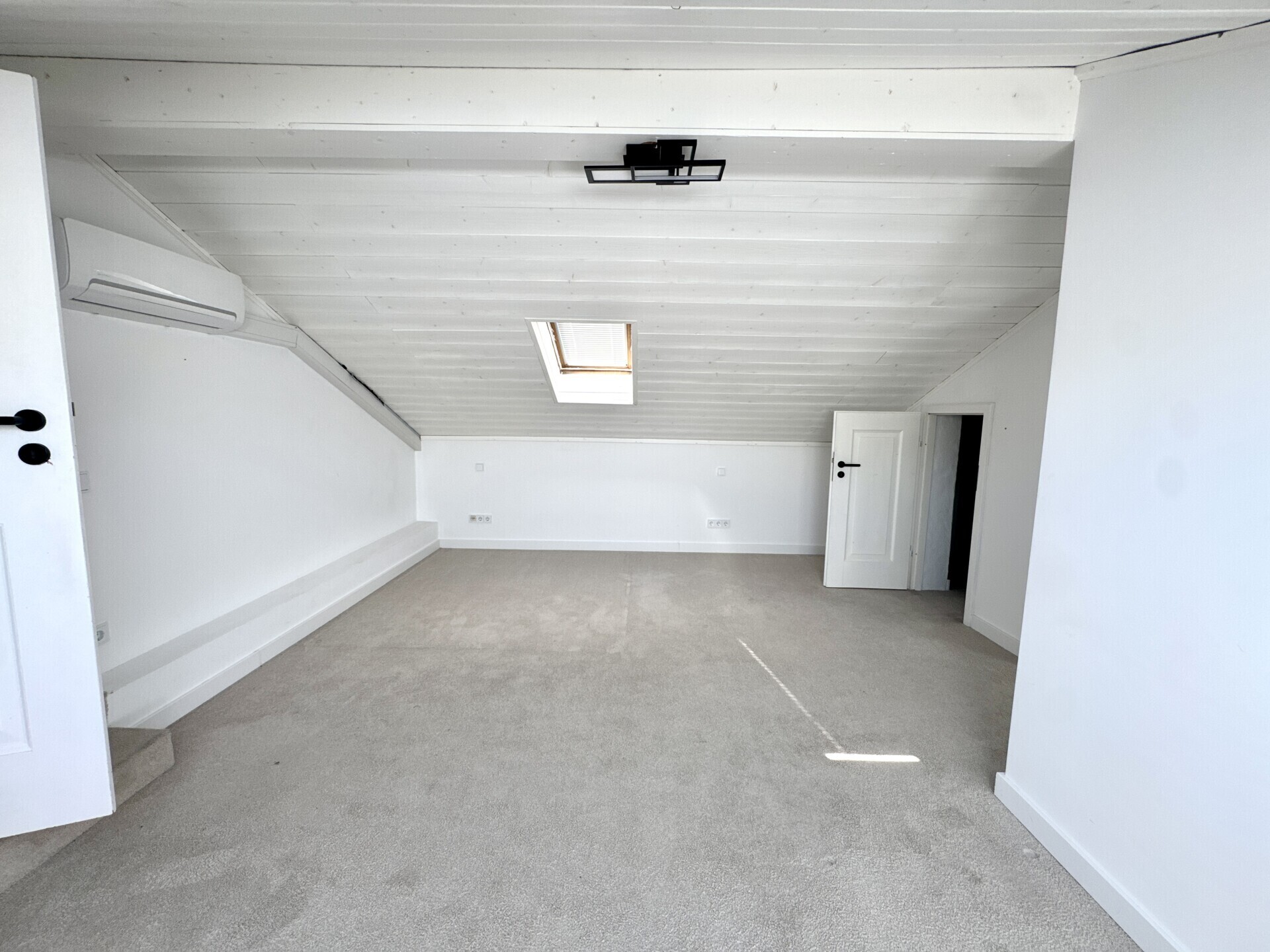 Schlafzimmer - DG