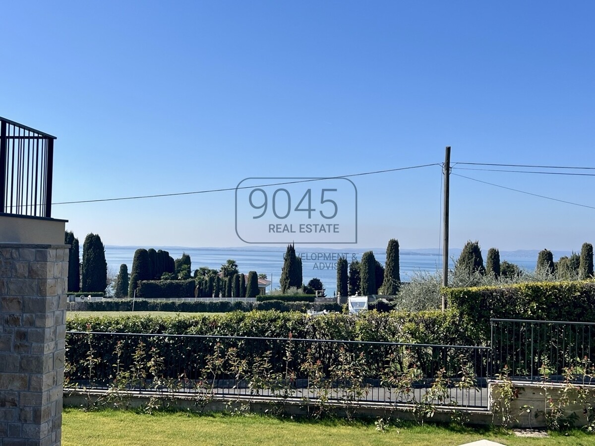 Exklusive Neubauvilla in Lazise – Moderne Eleganz in ruhiger Lage, nur 500 m vom Seeufer