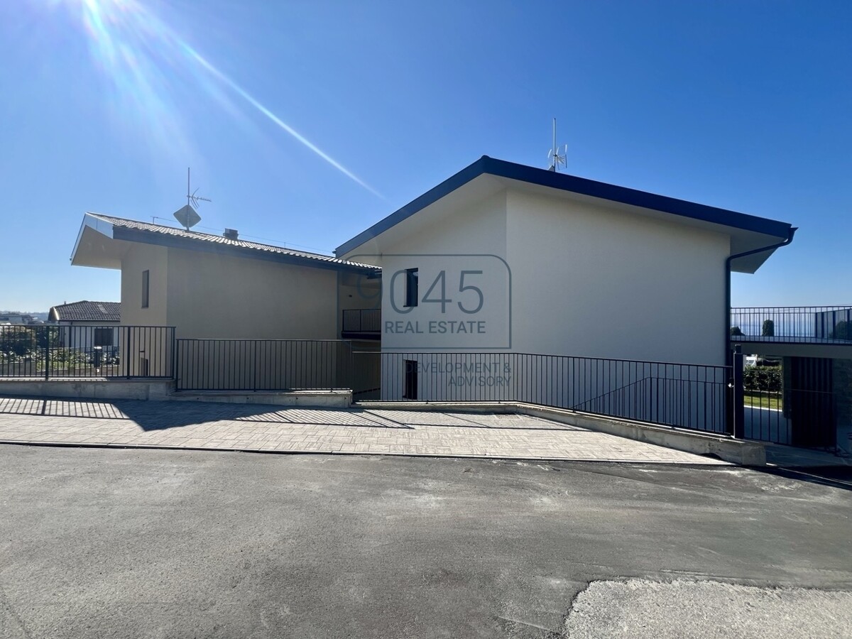 Exklusive Neubauvilla in Lazise – Moderne Eleganz in ruhiger Lage, nur 500 m vom Seeufer