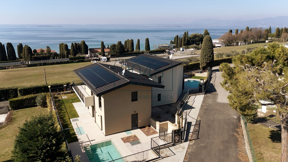 Exklusive Neubauvilla in Lazise – Moderne Eleganz in ruhiger Lage, nur 500 m vom Seeufer