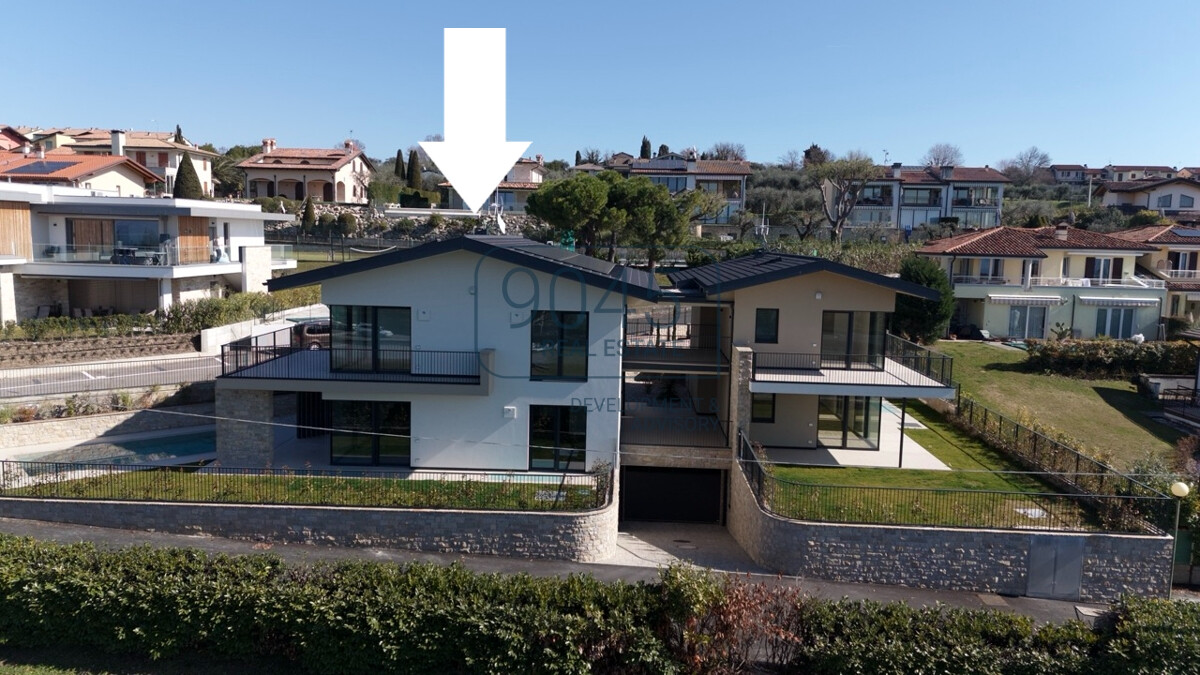Exklusive Neubauvilla in Lazise – Moderne Eleganz in ruhiger Lage, nur 500 m vom Seeufer